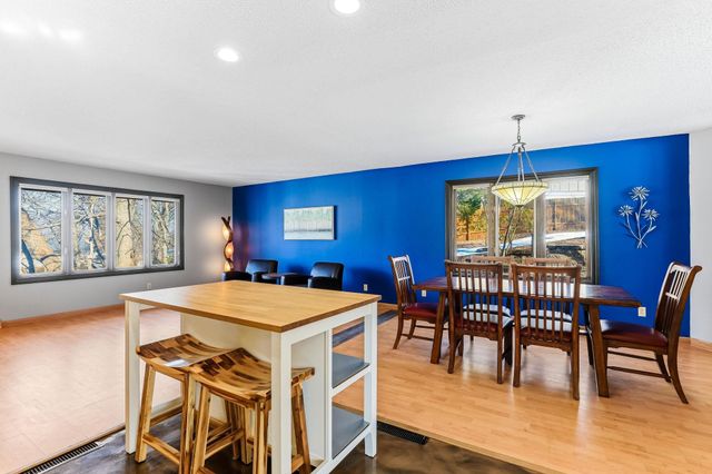 1108 Lacota Circle, Burnsville, MN 55337