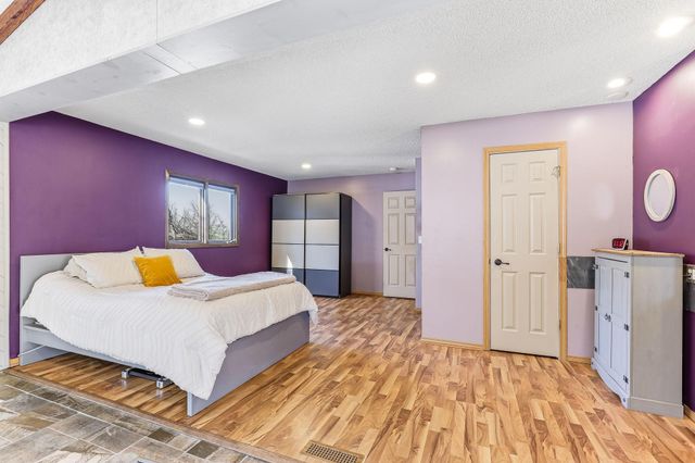 1108 Lacota Circle, Burnsville, MN 55337