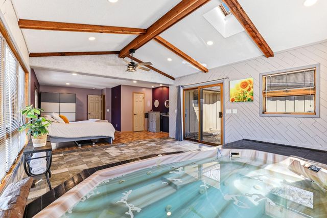 1108 Lacota Circle, Burnsville, MN 55337