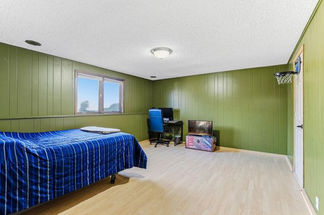 1108 Lacota Circle, Burnsville, MN 55337