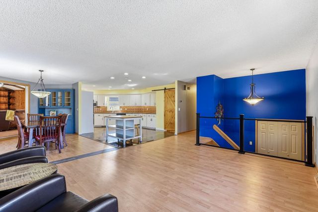 1108 Lacota Circle, Burnsville, MN 55337