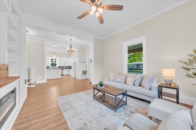 141 N Russell St, Portland, TN 37148