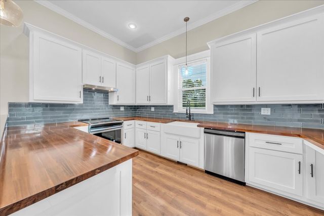 141 N Russell St, Portland, TN 37148