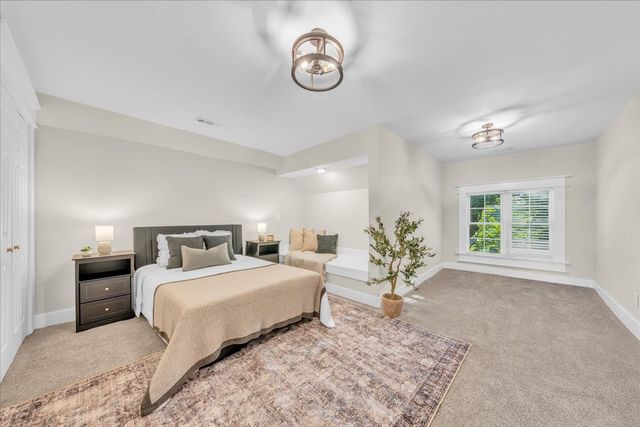 141 N Russell St, Portland, TN 37148