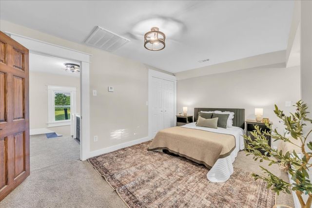 141 N Russell St, Portland, TN 37148