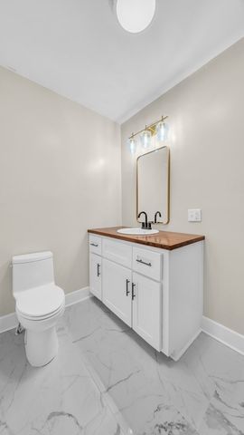 141 N Russell St, Portland, TN 37148