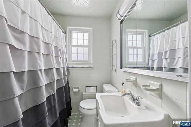 15 Godfrey Avenue, Roseland, NJ 07068