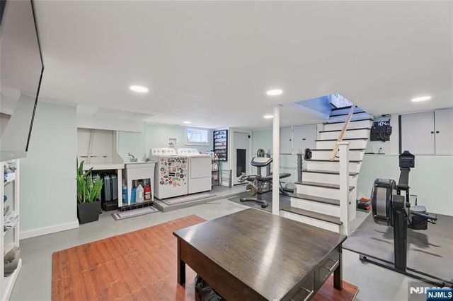 15 Godfrey Avenue, Roseland, NJ 07068