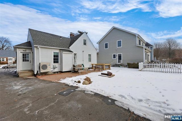 15 Godfrey Avenue, Roseland, NJ 07068