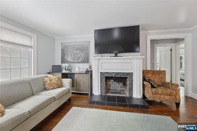 15 Godfrey Avenue, Roseland, NJ 07068