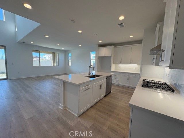 3706 Leafgreen Road, Corona, CA 92883