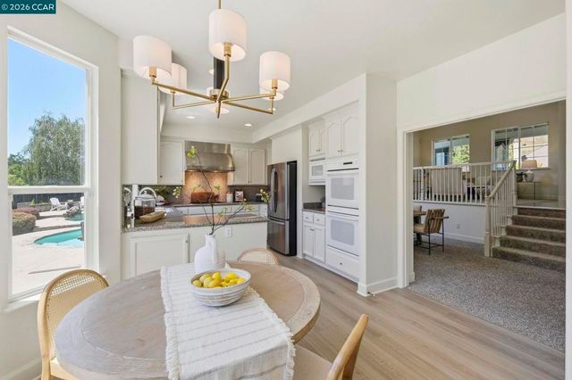 183 Lasata Ct, Danville, CA 94526