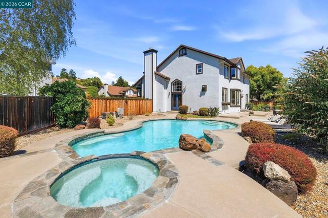 183 Lasata Ct, Danville, CA 94526
