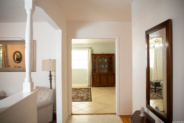 3715 OAK TRL, San Antonio, TX 78228