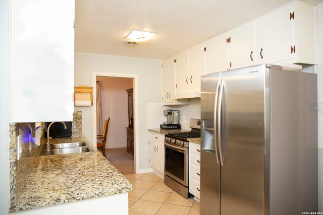 3715 OAK TRL, San Antonio, TX 78228