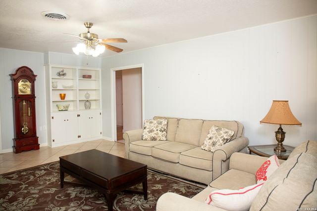 3715 OAK TRL, San Antonio, TX 78228