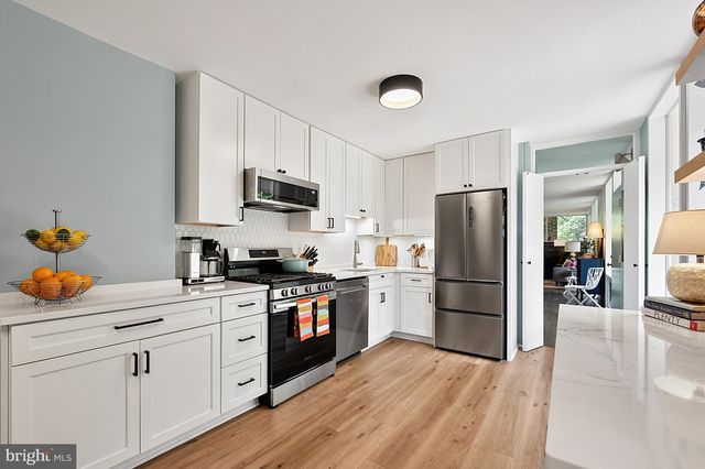 2305 GLASGOW RD, Alexandria, VA 22307