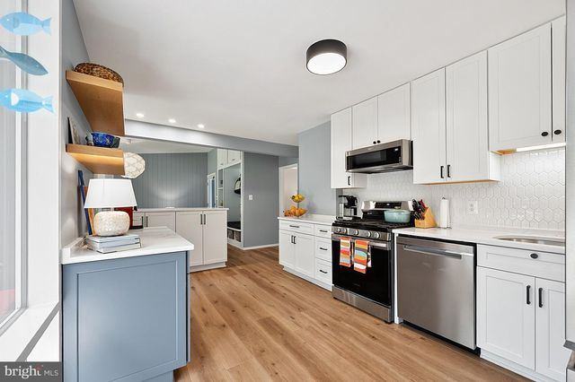 2305 GLASGOW RD, Alexandria, VA 22307