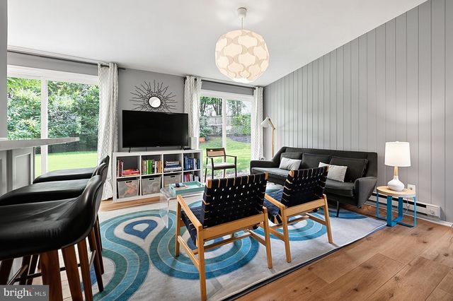 2305 GLASGOW RD, Alexandria, VA 22307