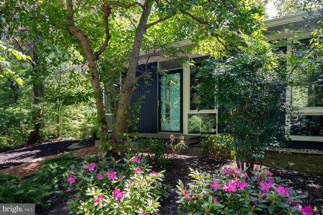 2305 GLASGOW RD, Alexandria, VA 22307