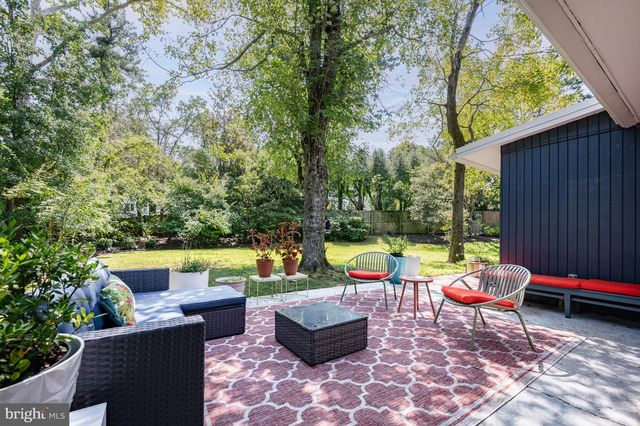 2305 GLASGOW RD, Alexandria, VA 22307