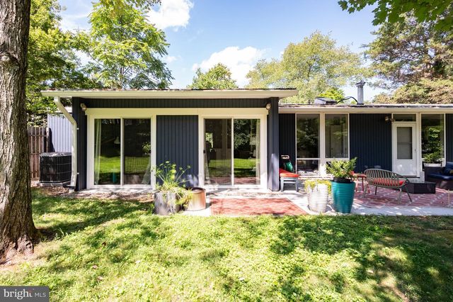 2305 GLASGOW RD, Alexandria, VA 22307