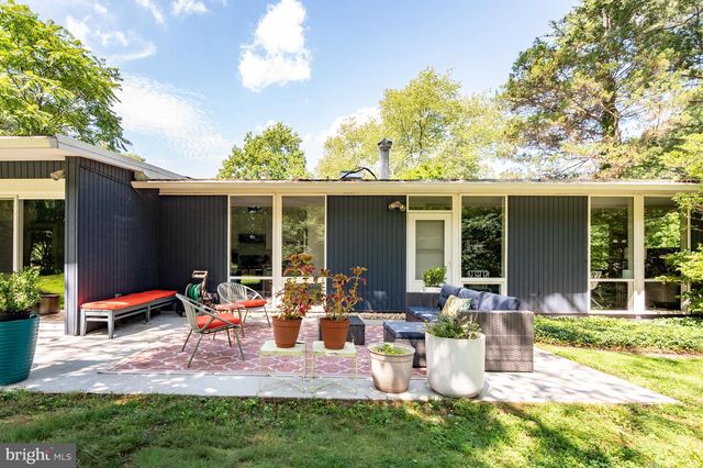 2305 GLASGOW RD, Alexandria, VA 22307