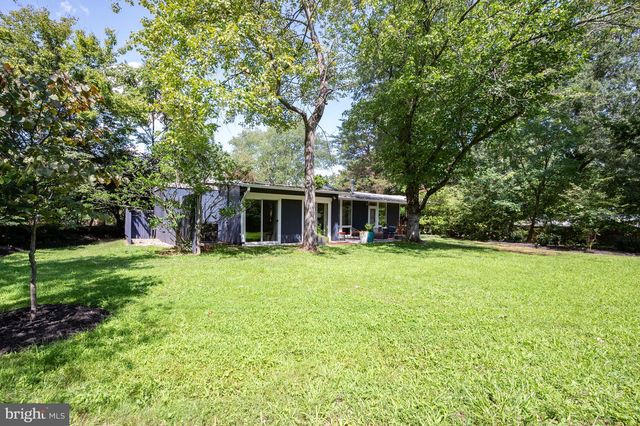 2305 GLASGOW RD, Alexandria, VA 22307