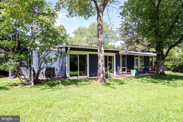 2305 GLASGOW RD, Alexandria, VA 22307
