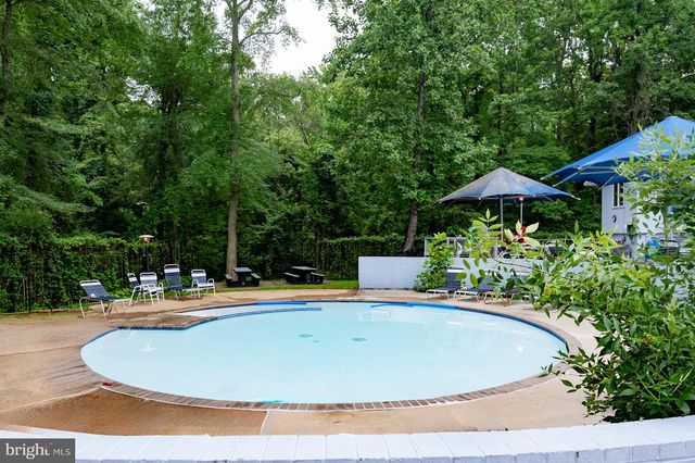 2305 GLASGOW RD, Alexandria, VA 22307