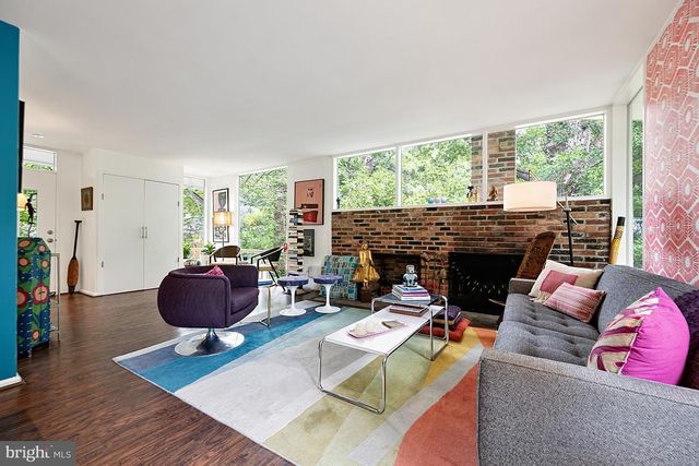 2305 GLASGOW RD, Alexandria, VA 22307