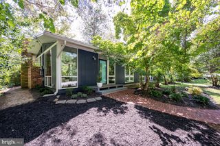 2305 GLASGOW RD, Alexandria, VA 22307
