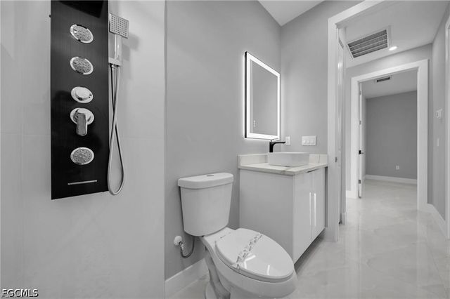 2106 W 18th ST, Lehigh Acres, FL 33972