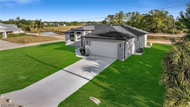 2106 W 18th ST, Lehigh Acres, FL 33972