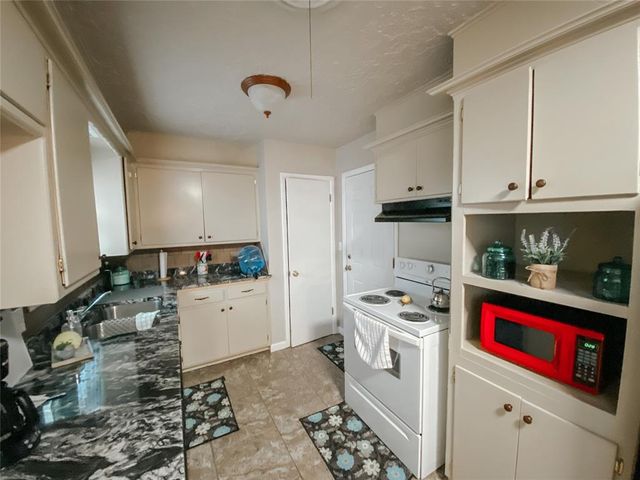 208 Thompson Drive, Norman, OK 73069