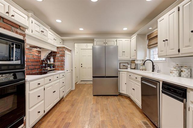 11250 Greenwood Drive, Piedmont, OK 73078