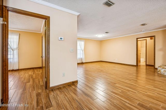 6048 WOODELM Drive, Jacksonville, FL 32218