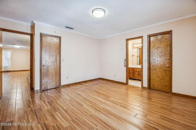 6048 WOODELM Drive, Jacksonville, FL 32218