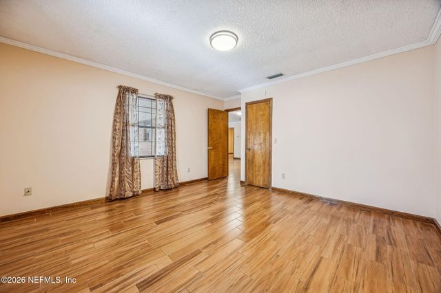 6048 WOODELM Drive, Jacksonville, FL 32218