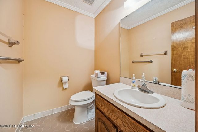 6048 WOODELM Drive, Jacksonville, FL 32218