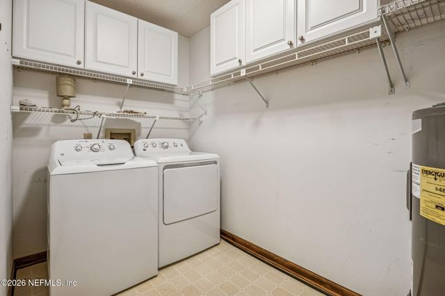 6048 WOODELM Drive, Jacksonville, FL 32218