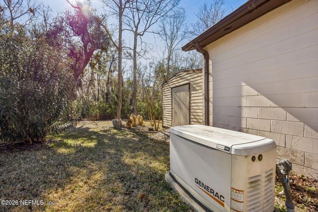 6048 WOODELM Drive, Jacksonville, FL 32218