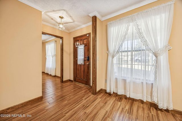 6048 WOODELM Drive, Jacksonville, FL 32218