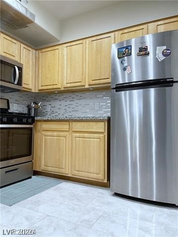 5855 Valley Drive 2101, North Las Vegas, NV 89031