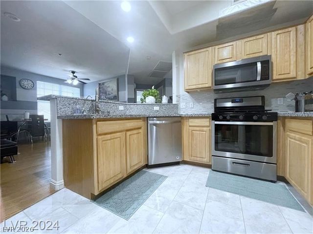 5855 Valley Drive 2101, North Las Vegas, NV 89031