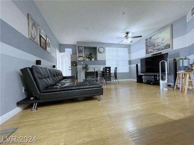 5855 Valley Drive 2101, North Las Vegas, NV 89031