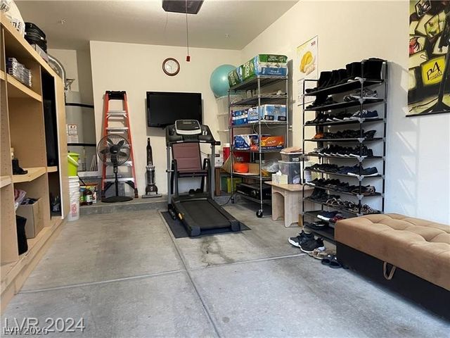 5855 Valley Drive 2101, North Las Vegas, NV 89031