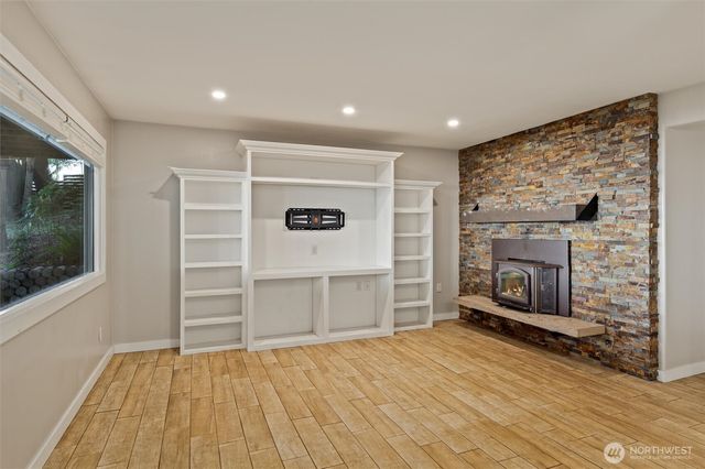 2153 Highland Drive, Camano Island, WA 98282