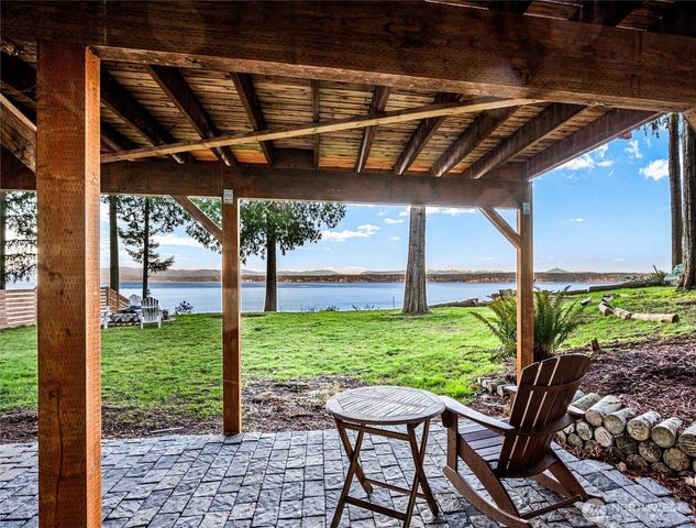 2153 Highland Drive, Camano Island, WA 98282