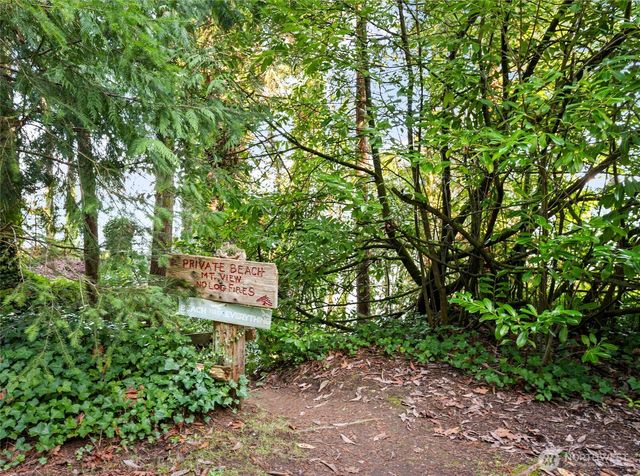 2153 Highland Drive, Camano Island, WA 98282